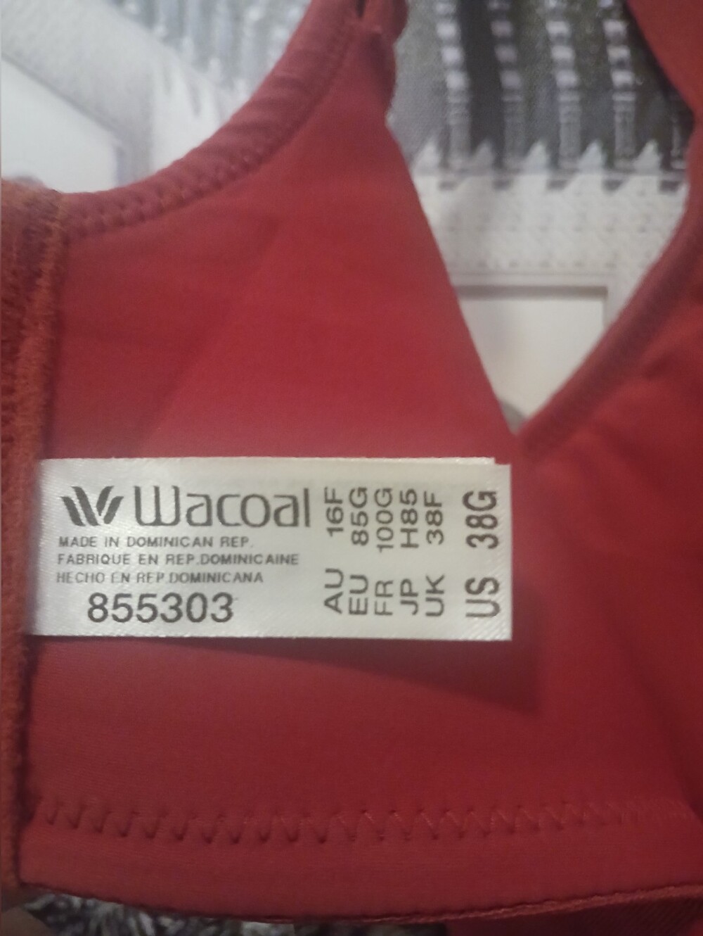Wacoal Red Bra - US 38G - Picture 4 of 9
